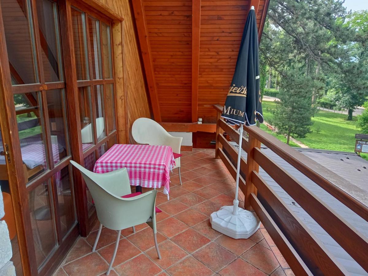 Hotel Prenociste/Restoran Lovac Bihać Esterno foto