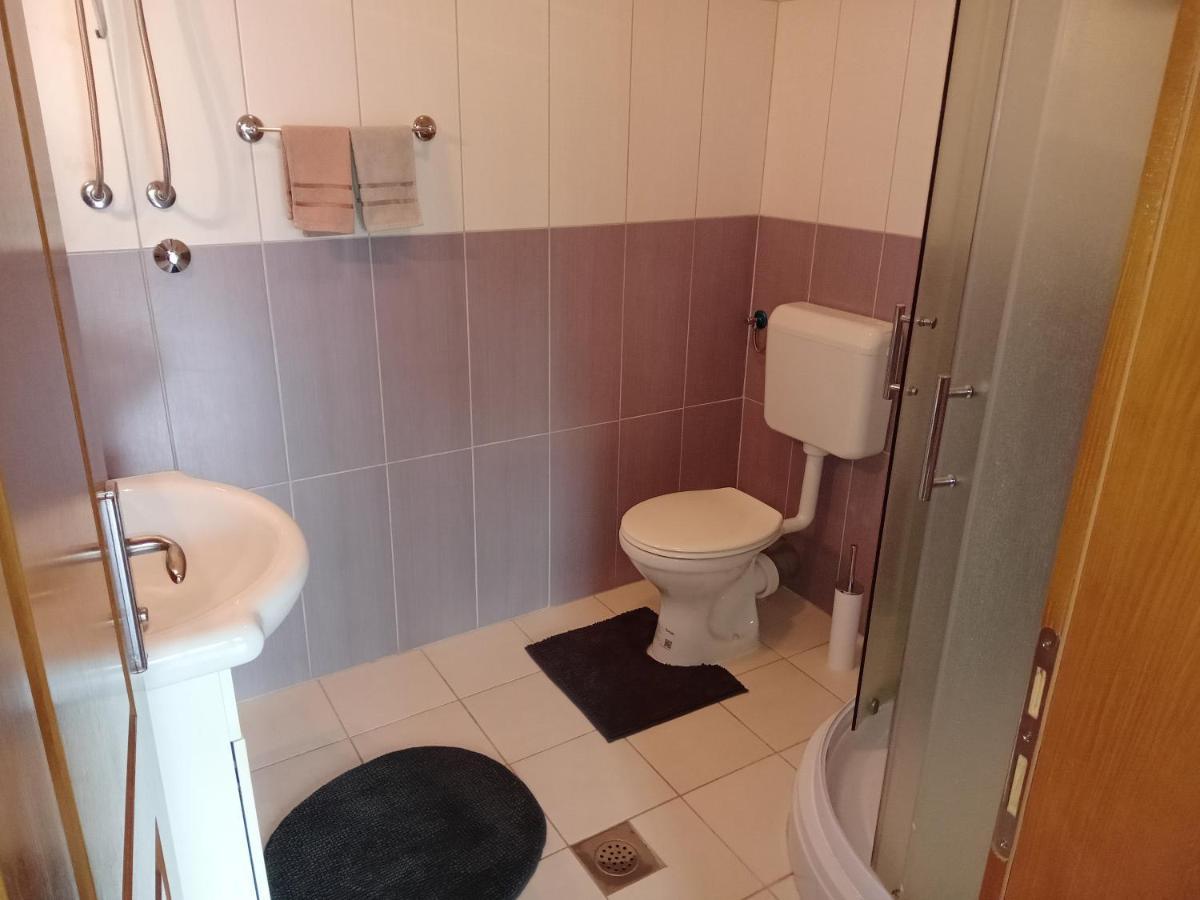 Hotel Prenociste/Restoran Lovac Bihać Esterno foto