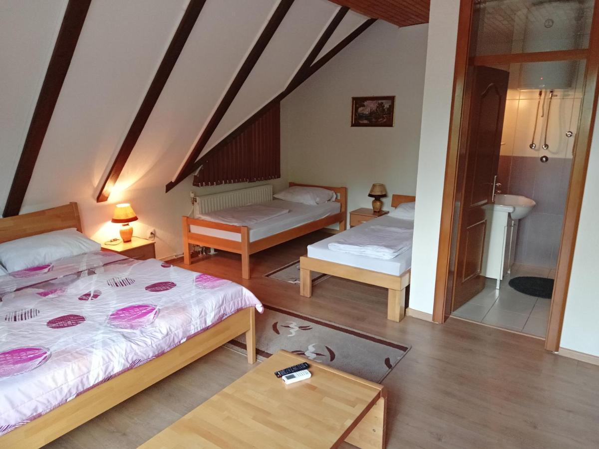 Hotel Prenociste/Restoran Lovac Bihać Esterno foto