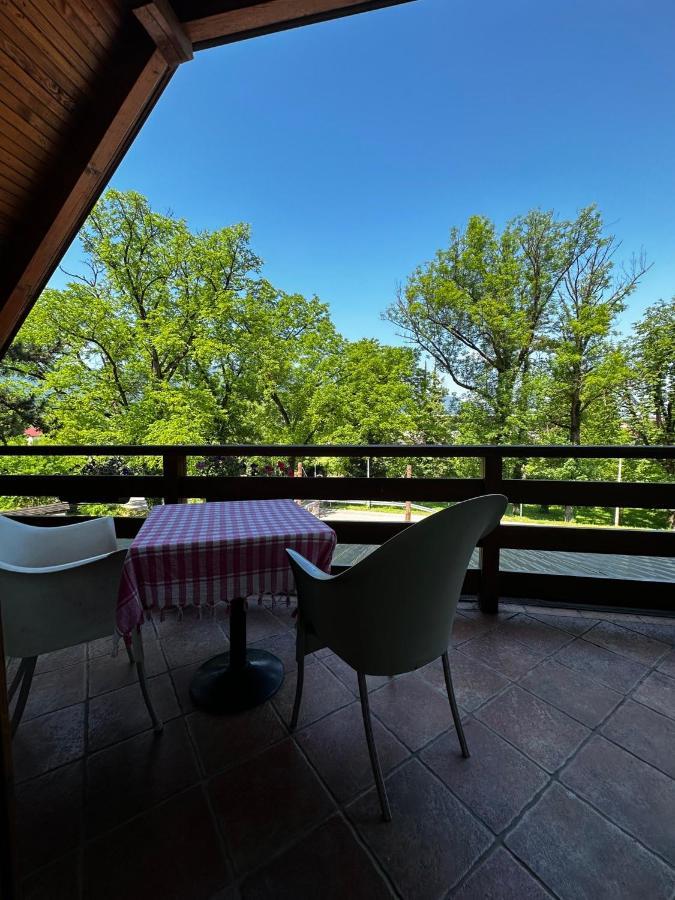 Hotel Prenociste/Restoran Lovac Bihać Esterno foto